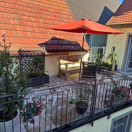 Vinopresso Gmbh - Cafe Roemer Prichsenstadt Eksteriør bilde